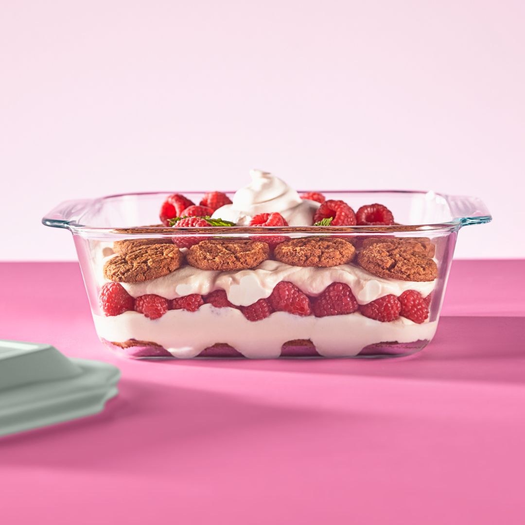 Pyrex? Deep 8 Square Glass Baking Dish with Sage Green Lid - Image 2